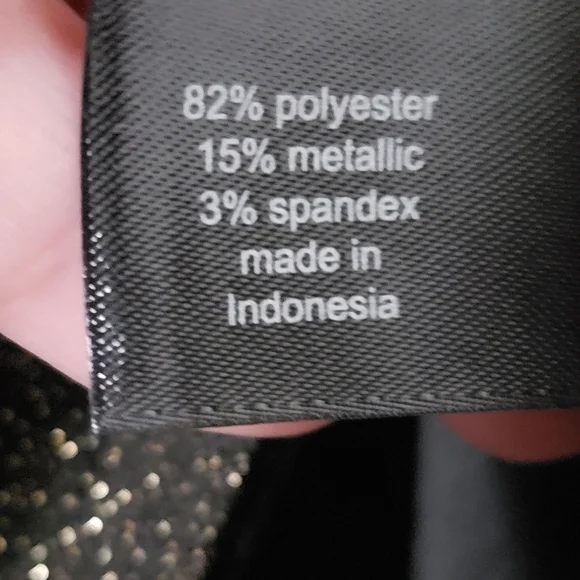 🆕️ NWT Lane Bryant Gold Sparkle Top - Picture 2 of 5